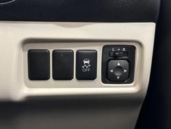 2013 Mitsubishi
Mirage LS