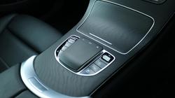 2022 Mercedes-Benz
GLC-Class GLC200