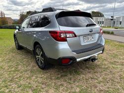 2019 Subaru
Outback 2.5i