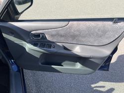 2000 Ford
Laser LXi