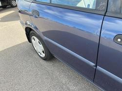 2000 Ford
Laser LXi