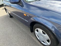 2000 Ford
Laser LXi
