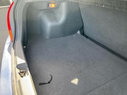 2000 Ford
Laser LXi