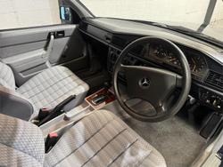 1993 Mercedes-Benz 180E W201 Blue
