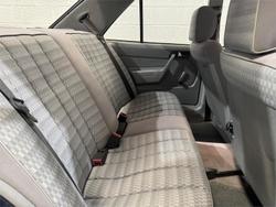 1993 Mercedes-Benz 180E W201 Blue