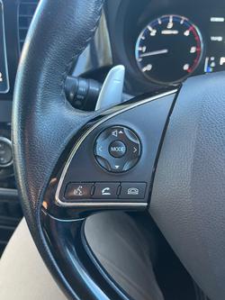 2017 Mitsubishi
Outlander LS Safety Pack