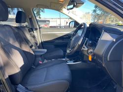 2017 Mitsubishi
Outlander LS Safety Pack