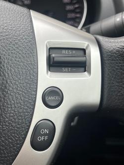 2013 Nissan
Dualis ST