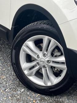 2013 Nissan
Dualis ST