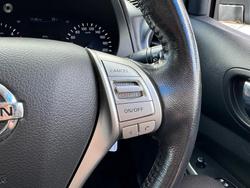2019 Nissan
Navara ST