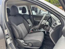 2017 Mitsubishi
Triton GLX+