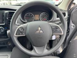 2017 Mitsubishi
Triton GLX+