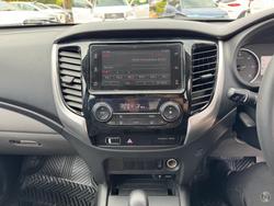 2017 Mitsubishi
Triton GLX+