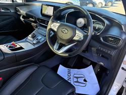 2022 Hyundai
Santa Fe Highlander