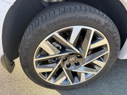 2022 Hyundai
Santa Fe Highlander