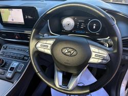 2022 Hyundai
Santa Fe Highlander