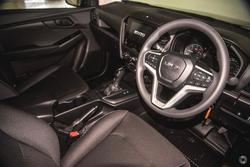 2025 Isuzu
D-MAX SX