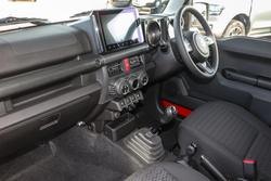 2025 Suzuki
Jimny XL