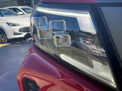 2025 Nissan
Navara PRO-4X