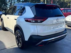 2025 Nissan X-TRAIL N-TREK T33 MY25 4X4 On Demand Ivory Pearl / Black Roof
