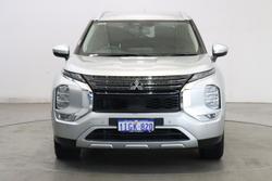 2024 Mitsubishi
                Outlander LS