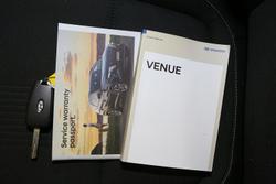 2022 Hyundai
Venue Active