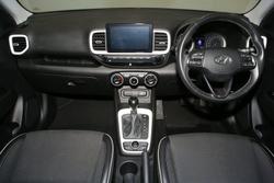 2022 Hyundai
Venue Active