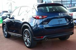 2019 Mazda
CX-5 Akera