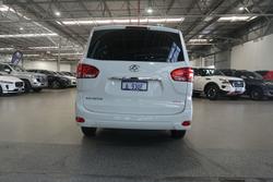 2023 LDV
                G10 +