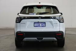 2024 Suzuki
                S-Cross 