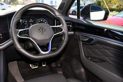 2024 Volkswagen
Touareg R