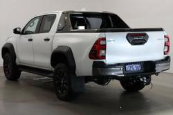 2022 Toyota
Hilux Rogue