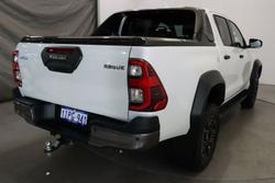 2022 Toyota
Hilux Rogue