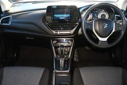 2024 Suzuki
S-Cross