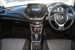 2024 Suzuki
S-Cross