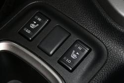 2023 Nissan
Navara ST-X