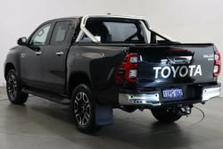 2021 Toyota
Hilux SR5