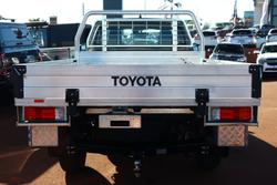 2021 Toyota
Hilux SR
