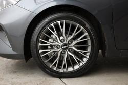 2022 Kia
Cerato Sport+