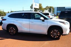 2023 Toyota
                Kluger GXL
