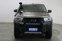 2020 Toyota
Hilux Rugged X