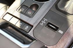 2022 Toyota
                Kluger Grande