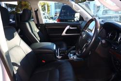 2020 Toyota
                Landcruiser Sahara
