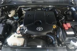 2024 Toyota
Hilux Rogue 48V
