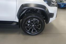 2024 Toyota
Hilux Rogue 48V
