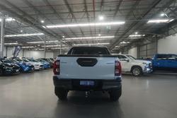 2024 Toyota
Hilux Rogue 48V