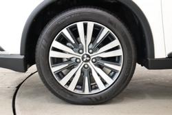 2018 Mitsubishi
                Outlander LS