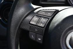 2014 Mazda
2 Neo
