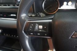2023 Mitsubishi
                Outlander ES