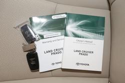 2023 Toyota
                Landcruiser Prado VX